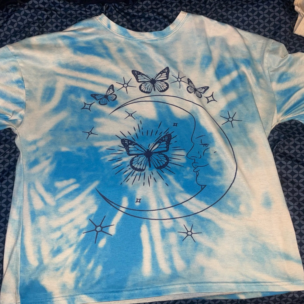 ROMWE tee shirt women’s M. Blue and white tie dye